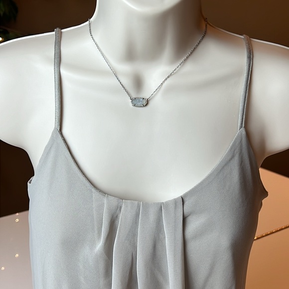 BANANA REPUBLICAN BEIGE FLOWING SPAGHETTI STRAP TOP SIZE SMALL. - Picture 4 of 12